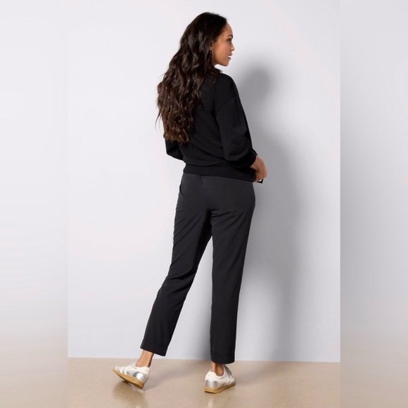 Varley Alana Slim Tapered Cuff Pants Women’s S Black 27” Inseam Soft Lightweight - Picture 3 of 16